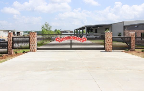 Commercial Gate in Tupelo, Mississippi